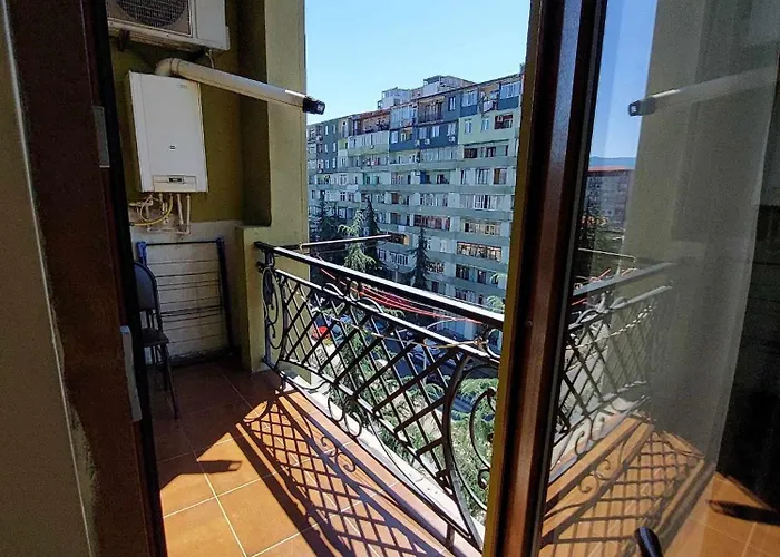 Apartment For Daily Rent
